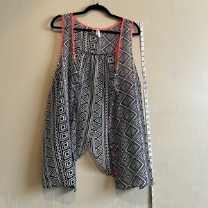 Live 4 Truth Tribal Print Top Size 2X Women Plus Sheer